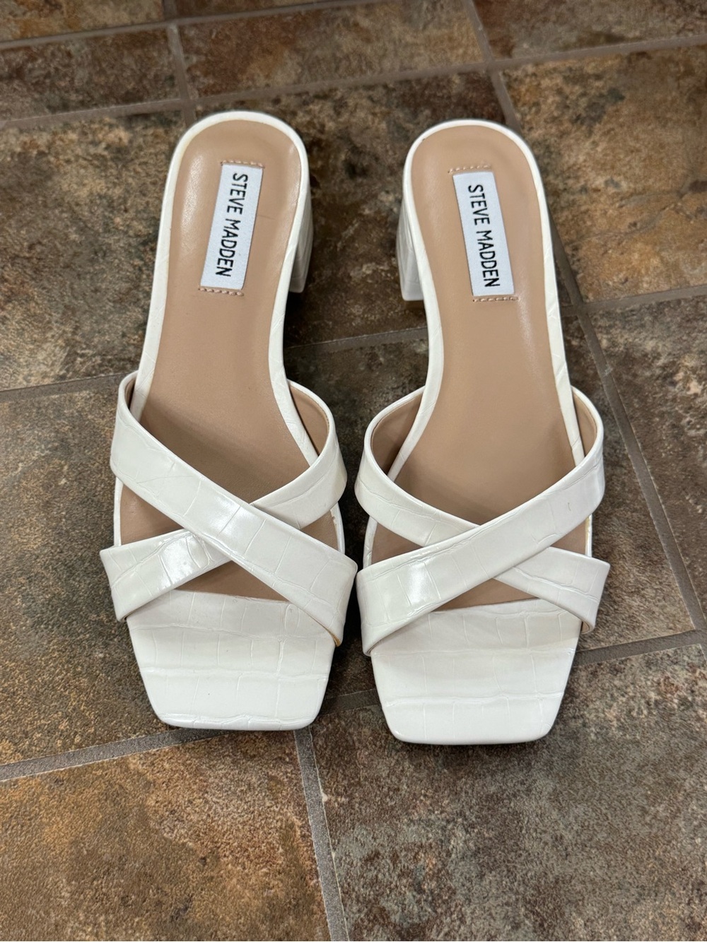 Steve Madden Gaia White Croc-Embossed Block Heel Sandals Size 8